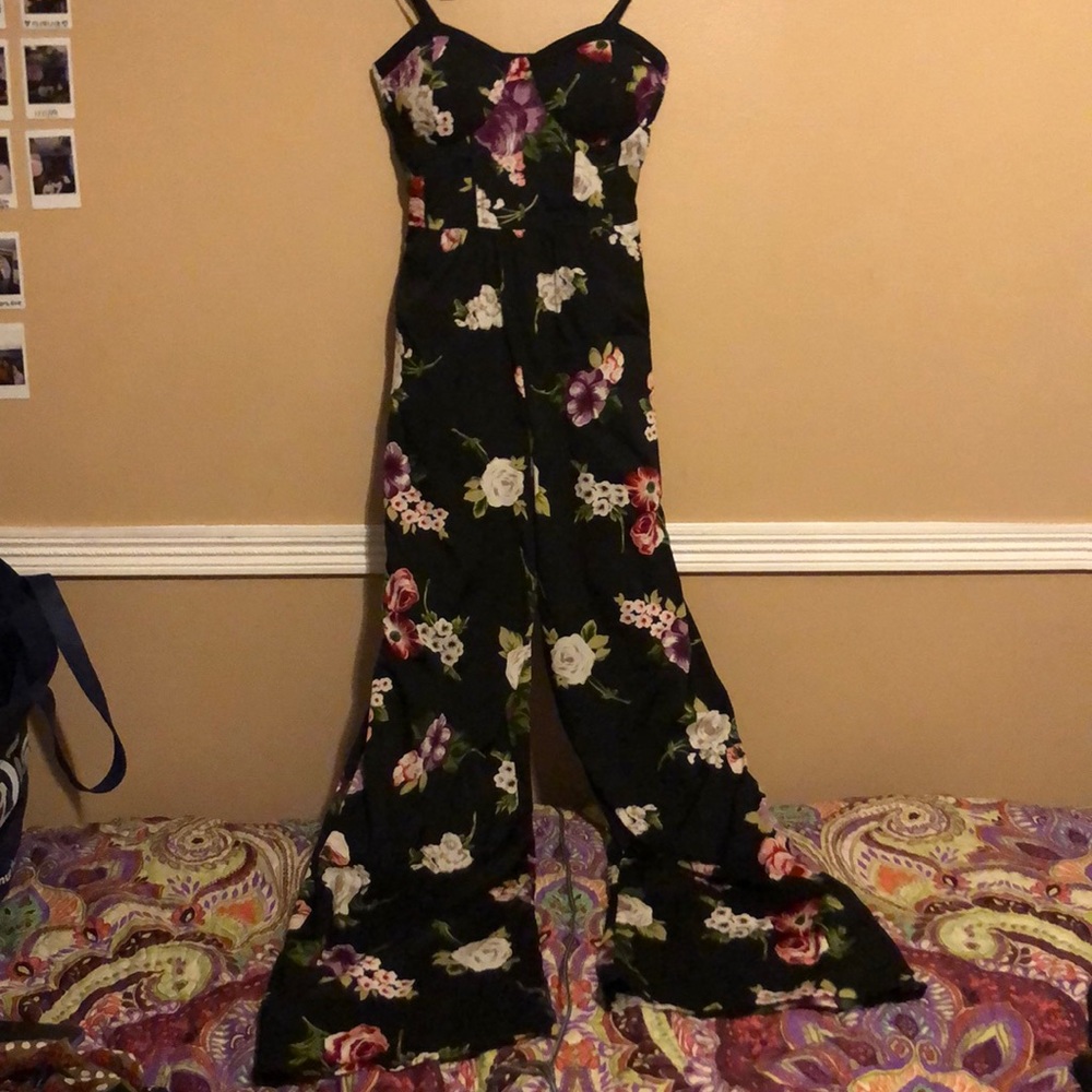 Black floral Rhomper